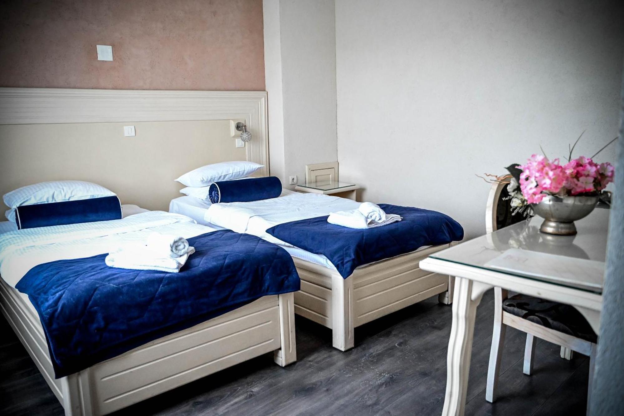 Hotel Centar Balasevic Belgrad Exteriör bild